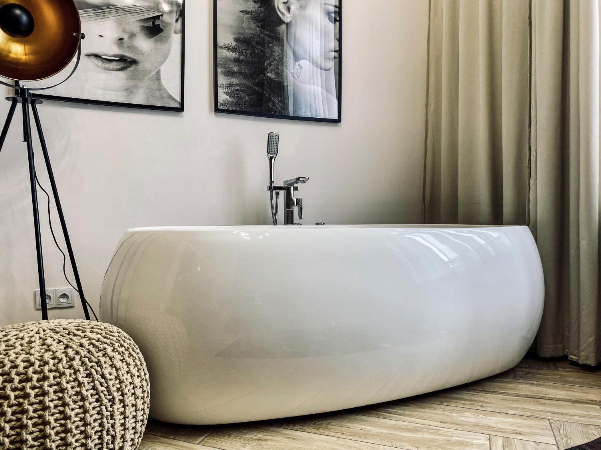 Apartment Premium Jacuzzi For Couples, Old Town クラクフ エクステリア 写真